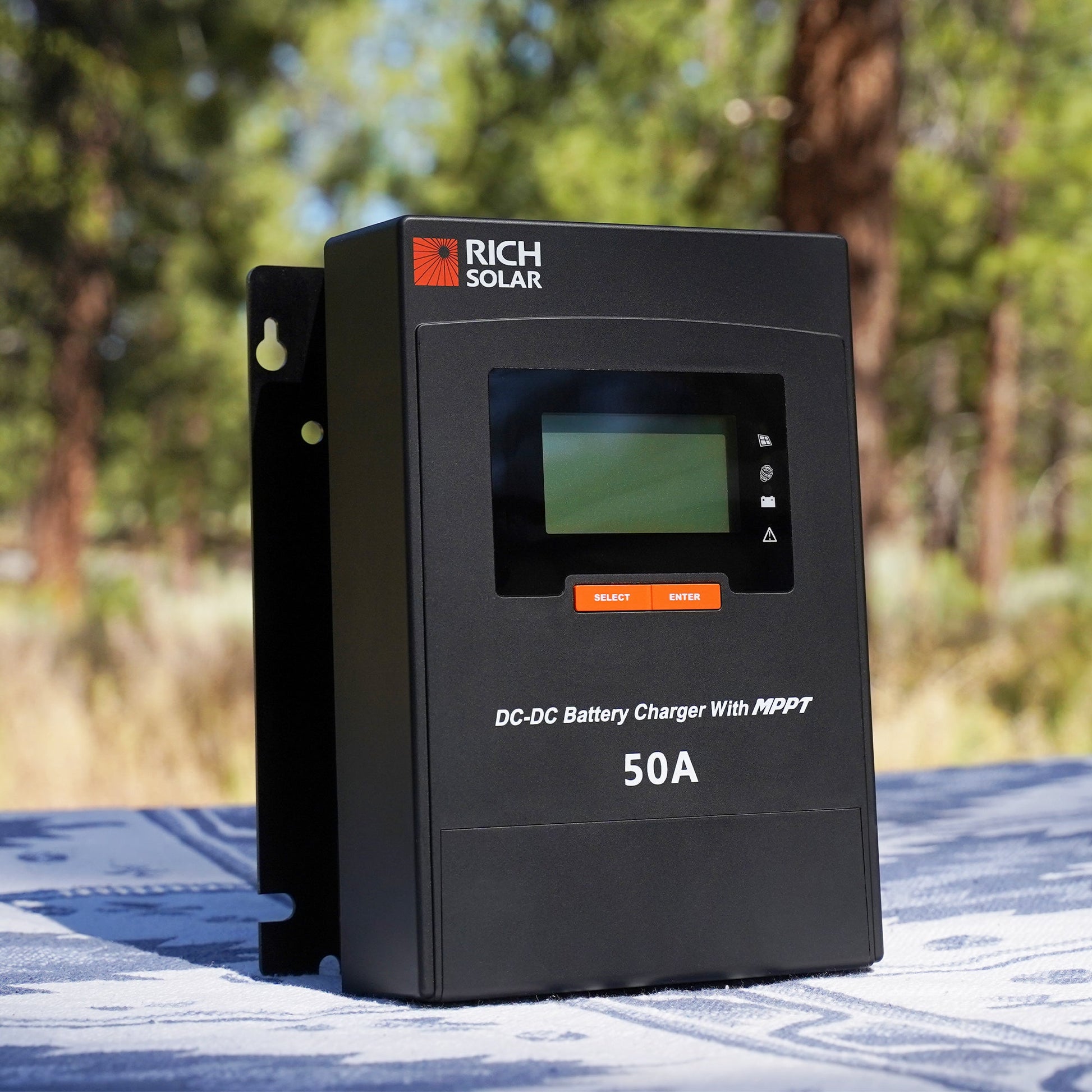 BRAVO 50 DC alternator and solar charger, additional product view