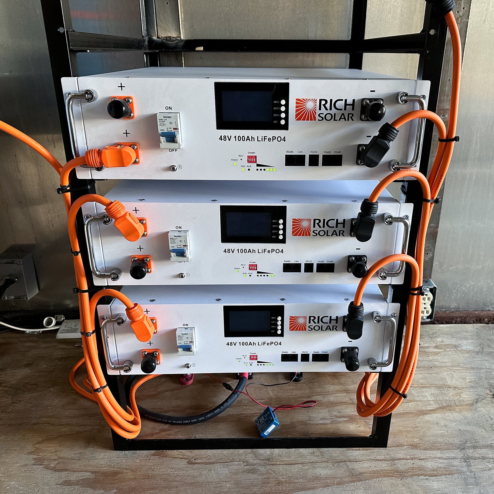 ALPHA 5 rack battery top view showing chassis construction