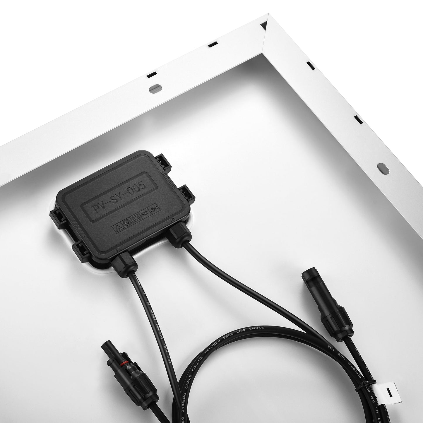 MEGA 100 SLIM panel mounted on a van roof